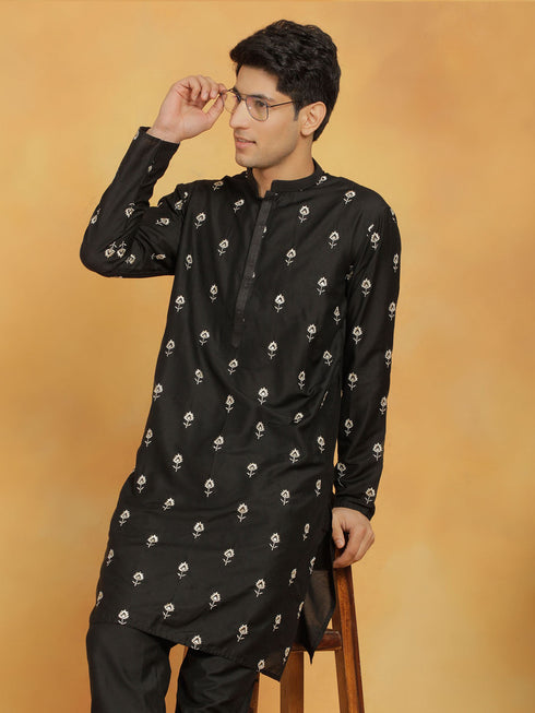 Vastramay Men's Black Cotton Blend Kurta